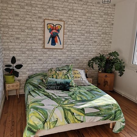 Appartamento Chambre très charmante Dinan Esterno foto